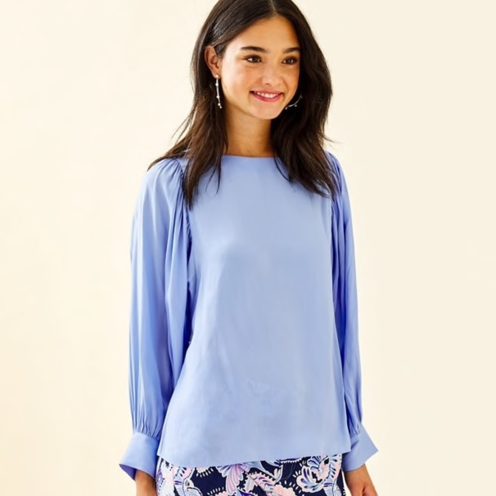 NWT Lilly Pulitzer Mauser Top (Blue Peri)